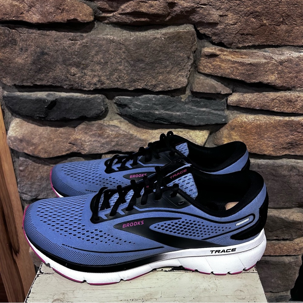 Brooks Women's trace 2 Running Shoes - Black‎ and Pink women’s size 12 - Picture 4 of 6